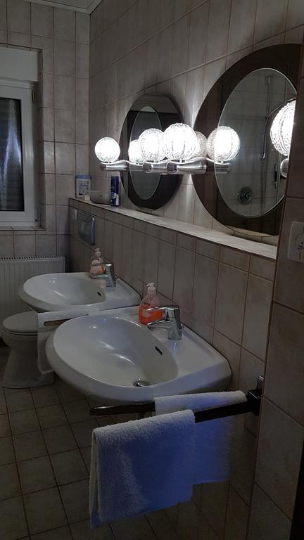 Gaestezimmer Junglas Bornheim  Kültér fotó